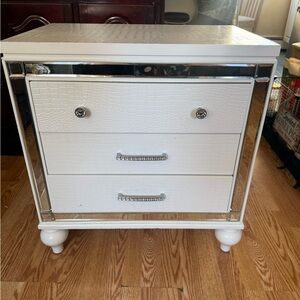 White Mirrored Storage Chest